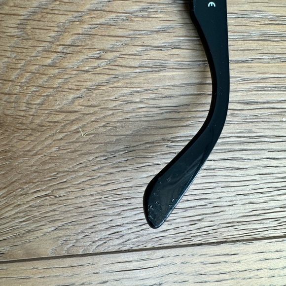 RayBan wayfarer sunglasses - Picture 6 of 6